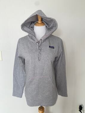 Patagonia Gray Embroidered Trim Hoodie Sweatshirt Size Small